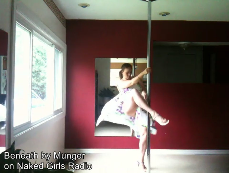 Jessica080806 pole dancing